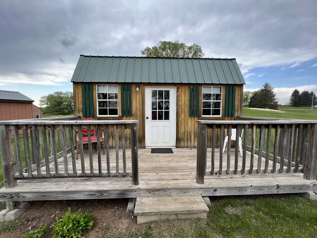 River'S Edge 8 Person Cabin
