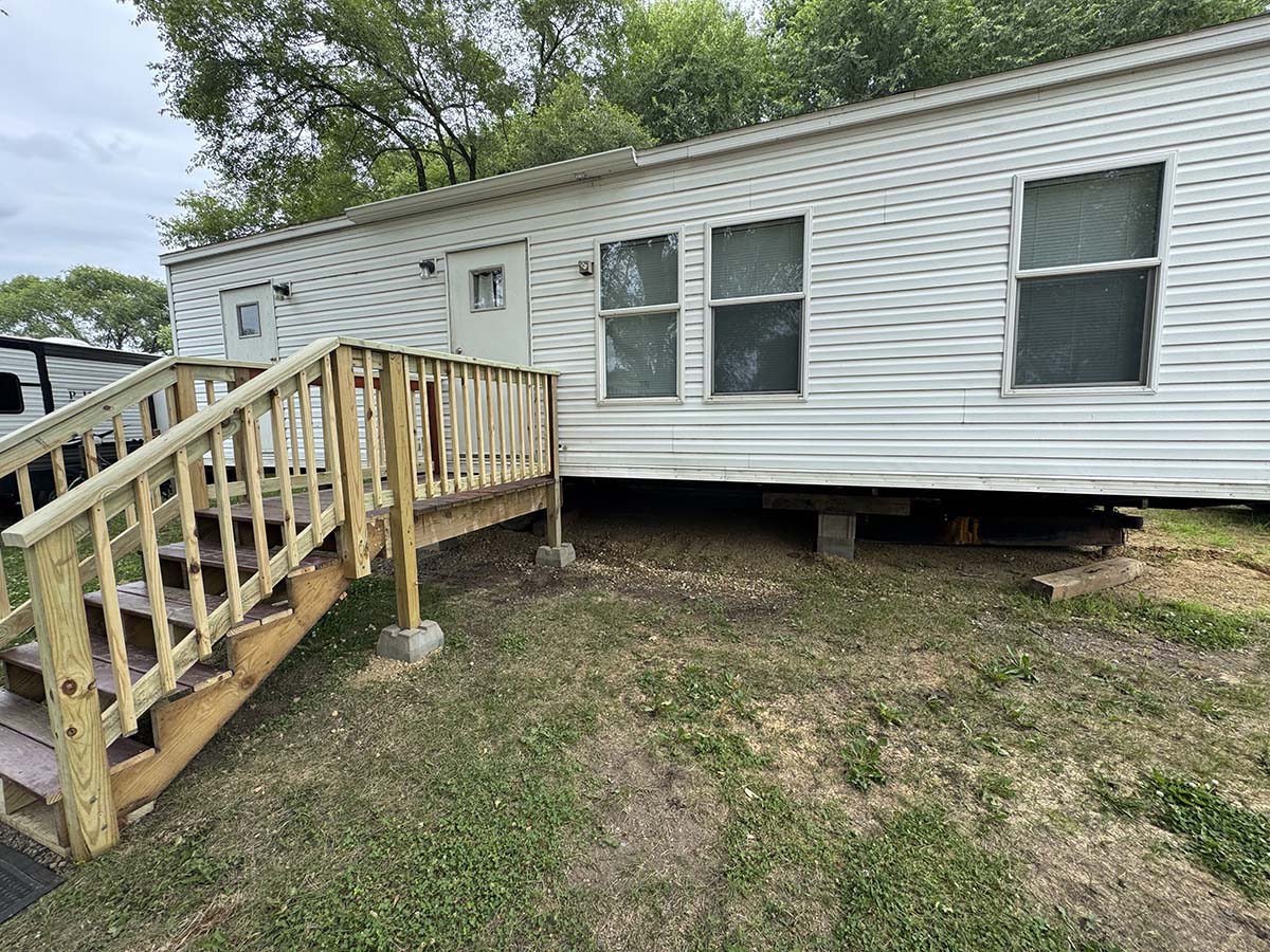 Apple-River-Campgroud-Trailer-7